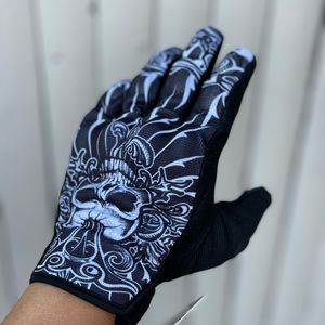 Skull Gloves
